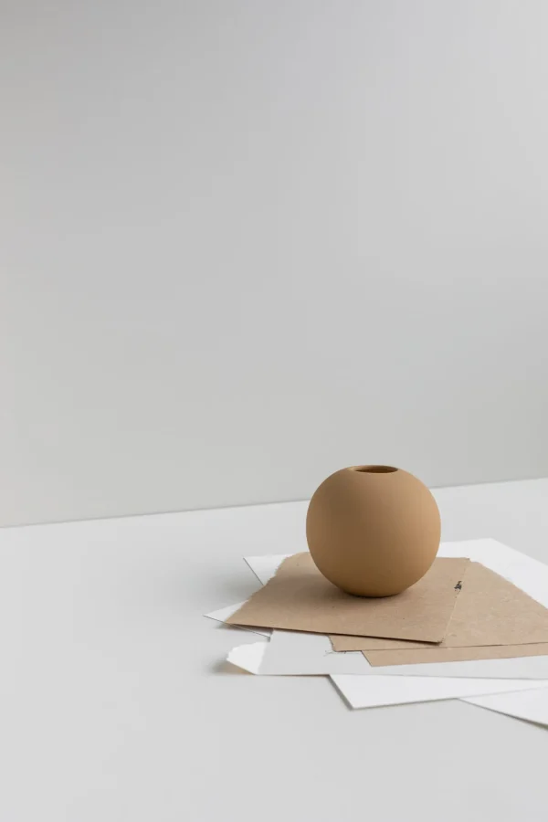 Best Sale Ball Vase Peanut Vases