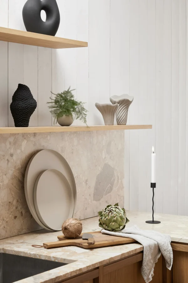 Store Curved Candleholder Black Candlesticks & Candle Holders