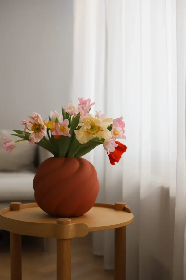 Sale Twist Ball Vase 20cm Brick red Vases