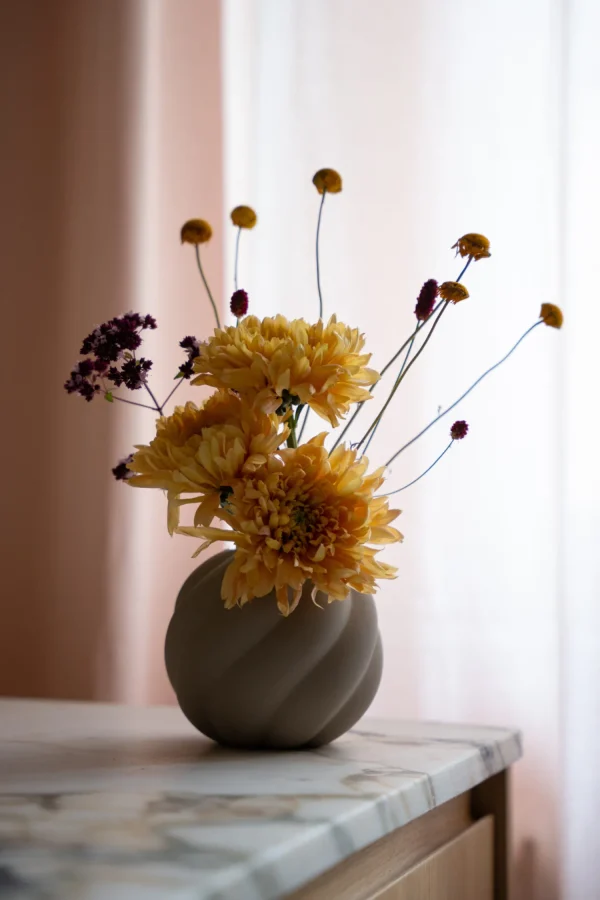 Cheap Twist Ball vase 12cm sand Vases