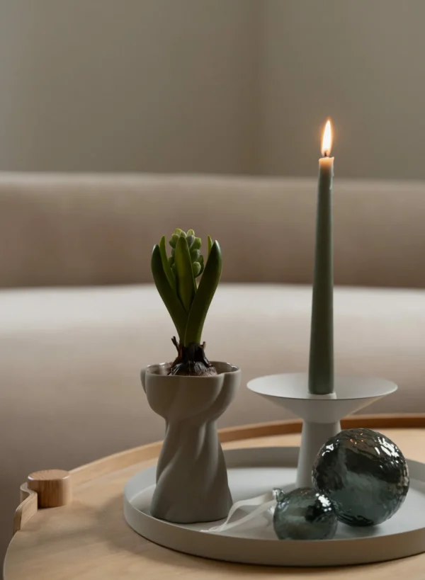 Store Twist Bulb Sand Vases | Seasonal